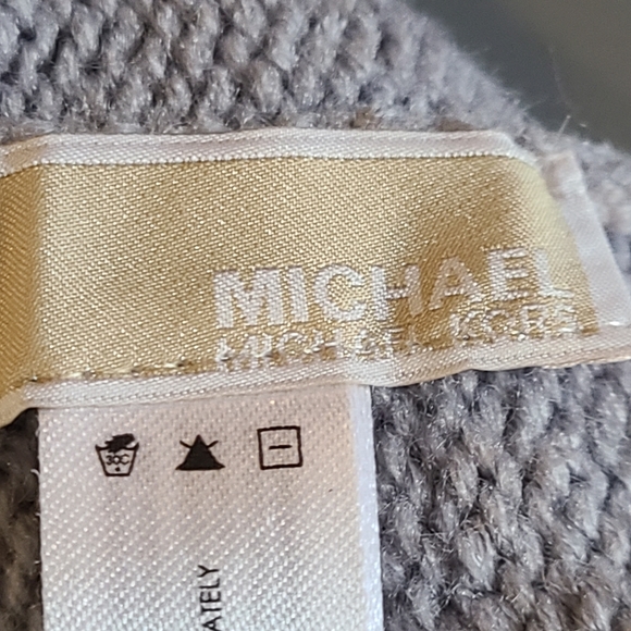 Michael Micheal Kors Beanie - Picture 3 of 5